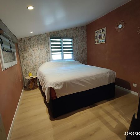 Chambre Au Coeur Du Luberon Bed and Breakfast Céreste Exterior foto